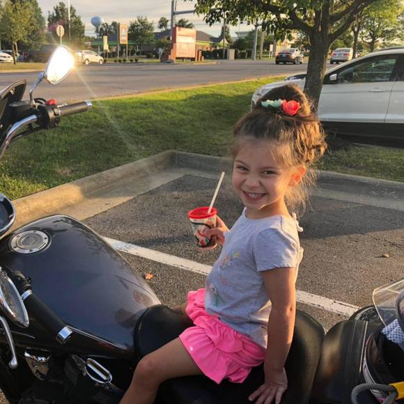 Meet your Posher, Melissa - Picture 1 of 1